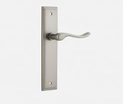 Door Handles & Levers IVER DOOR LEVER STIRLING STEPPED BACKPLATE 42 Door Handles & Levers IVER DOOR LEVER STIRLING STEPPED BACKPLATE
