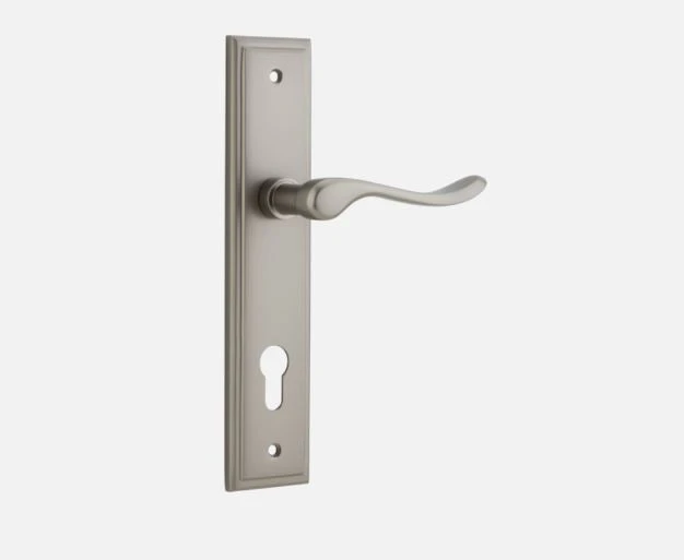 Door Handles & Levers IVER DOOR LEVER STIRLING STEPPED BACKPLATE 20 Door Handles & Levers IVER DOOR LEVER STIRLING STEPPED BACKPLATE
