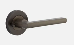 Door Handles & Levers IVER DOOR LEVER BALTIMORE ROUND ROSE 14 Door Handles & Levers IVER DOOR LEVER BALTIMORE ROUND ROSE